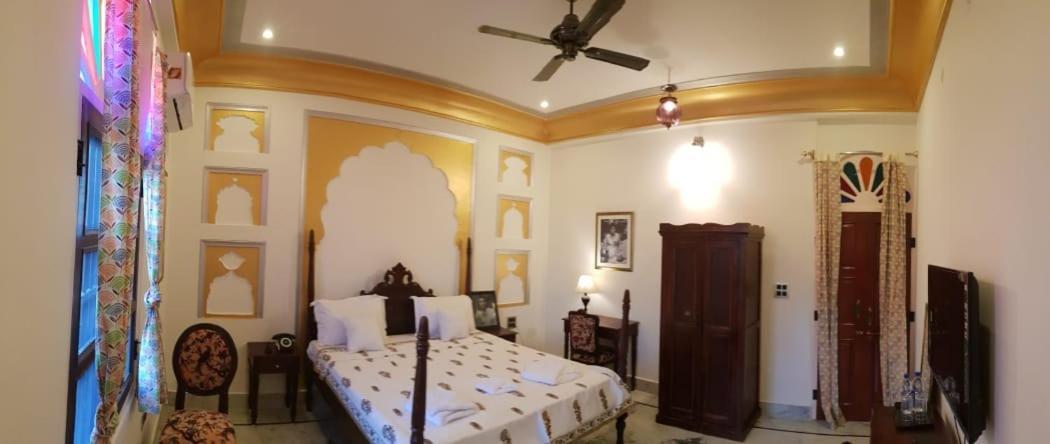 Hotel Raj Rajeshwari Haveli Jaipur Habitación foto